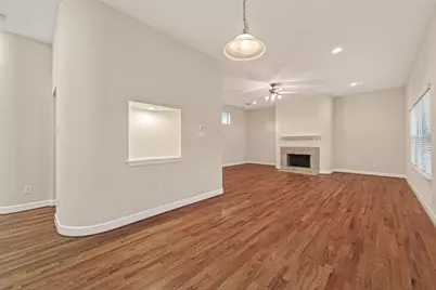 11504 Main Pine Drive, Houston, TX 77025 - Photo 9