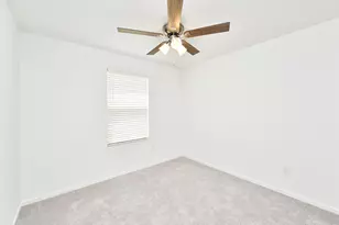10218 Prairie Dunes Ln, Cleveland, TX 77327 - Photo 27