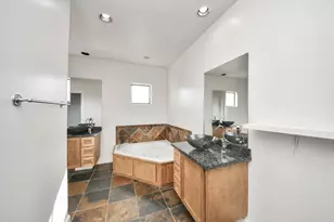 2911 Chartres St, Houston, TX 77004 - Photo 29