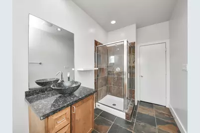 2911 Chartres Street, Houston, TX 77004 - Photo 31