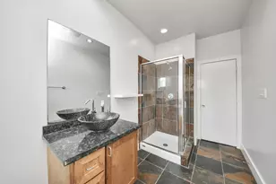 2911 Chartres St, Houston, TX 77004 - Photo 31