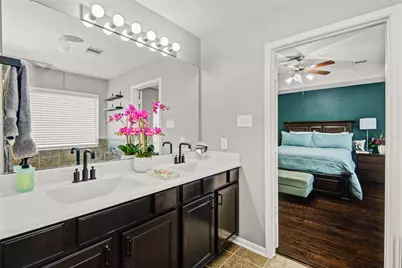 6527 Wilshire Fern, Houston, TX 77040 - Photo 17
