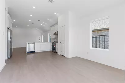 27531 Sunterra Village Drive, Katy, TX 77493 - Photo 13