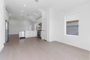 27531 Sunterra Village Dr, Katy, TX 77493 - Photo 13
