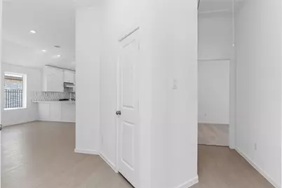 27531 Sunterra Village Drive, Katy, TX 77493 - Photo 5