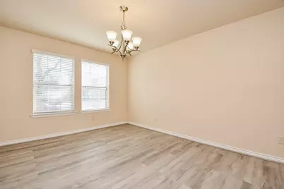 10439 Lauren Creek Drive, Baytown, TX 77523 - Photo 7