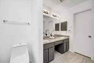 16610 Quail Prairie Dr, Houston, TX 77489 - Photo 13