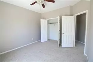 15618 Claremont Ct, Sugar Land, TX 77498 - Photo 17