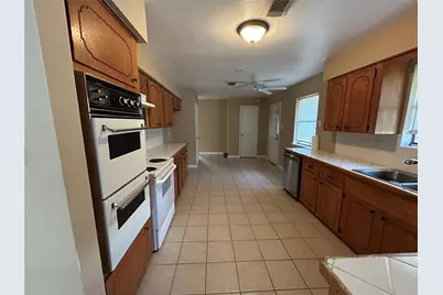 2418 Prentice Road, Conroe, TX 77384 - Photo 11