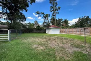 2418 Prentice Rd, Conroe, TX 77384 - Photo 11
