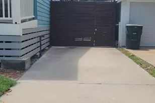 1409 Moody St, Galveston, TX 77550 - Photo 17