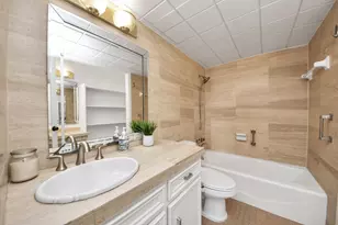 2711 Briarhurst Dr, Houston, TX 77057 - Photo 13