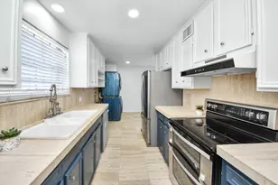 2711 Briarhurst Dr, Houston, TX 77057 - Photo 3