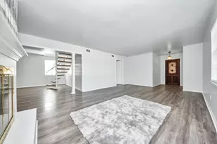 2711 Briarhurst Dr, Houston, TX 77057 - Photo 19