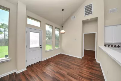 530 Majestic Ridge Drive, Houston, TX 77049 - Photo 9