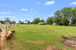 110 N Ave D, Wortham, TX 76693 - Photo 29