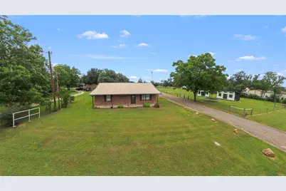 110 N Avenue D, Wortham, TX 76693 - Photo 31