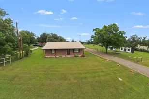 110 N Ave D, Wortham, TX 76693 - Photo 31