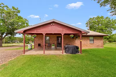 110 N Avenue D, Wortham, TX 76693 - Photo 19