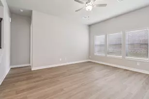 108 Bay Bridge Ct, Montgomery, TX 77316 - Photo 9