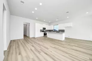 407 Legacy Point, Sealy, TX 77474 - Photo 5