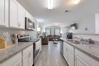 196 Goldenrod, Livingston, TX 77351 - Photo 9