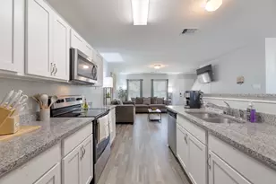 196 Goldenrod, Livingston, TX 77351 - Photo 9