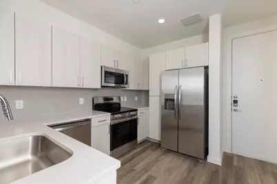 1690 North Loop #339, Houston, TX 77009 - Photo 9