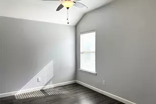 9111 Fuqua Ridge Ln, Houston, TX 77075 - Photo 13