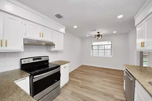 718 Land Grant Dr, Richmond, TX 77406 - Photo 13