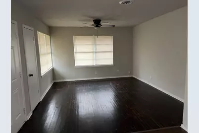 6122 Glenhurst Drive, Houston, TX 77033 - Photo 3