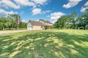 26 Woodland Hills Dr, Huntsville, TX 77320 - Photo 41