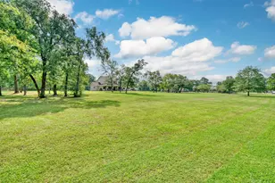 26 Woodland Hills Dr, Huntsville, TX 77320 - Photo 3