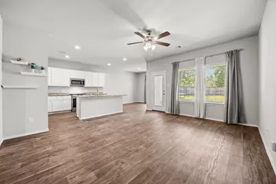 14161 Redwood Forest Trail, Conroe, TX 77384 - Photo 5