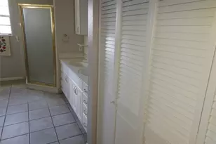 1305 Sagebrush St, Angleton, TX 77515 - Photo 7