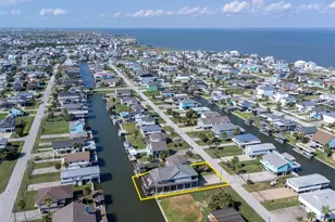 21815 Matagorda Dr, Galveston, TX 77554 - Photo 3