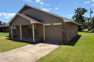 719 Pine Terrace Rd, Prairie View, TX 77445 - Photo 1