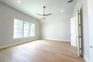 11069 Chatterton Dr, Houston, TX 77043 - Photo 5