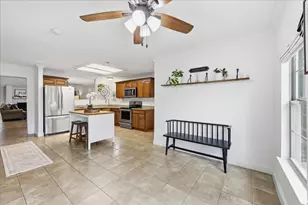 330 W Pineshadows Dr, Sour Lake, TX 77659 - Photo 13