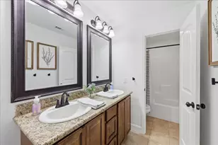 330 W Pineshadows Dr, Sour Lake, TX 77659 - Photo 27