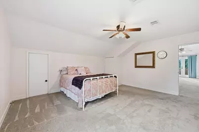 330 W Pineshadows Drive, Sour Lake, TX 77659 - Photo 35
