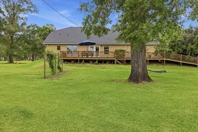 330 W Pineshadows Drive, Sour Lake, TX 77659 - Photo 37