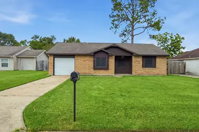 802 E Stadium Court, Friendswood, TX 77546 - Photo 25
