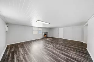 802 E Stadium Ct, Friendswood, TX 77546 - Photo 13