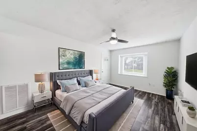 802 E Stadium Court, Friendswood, TX 77546 - Photo 23