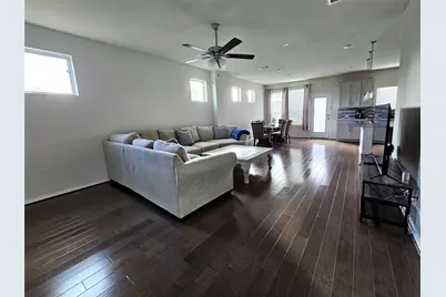 3234 Longleaf Meadows Drive, Houston, TX 77063 - Photo 7