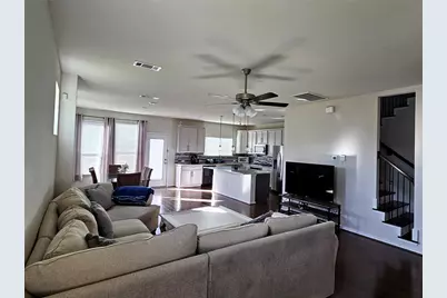 3234 Longleaf Meadows Drive, Houston, TX 77063 - Photo 5