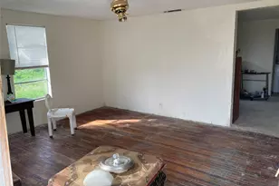 221 S Central Ave, Petrolia, TX 76377 - Photo 7
