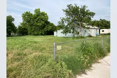 221 S Central Avenue, Petrolia, TX 76377 - Photo 5