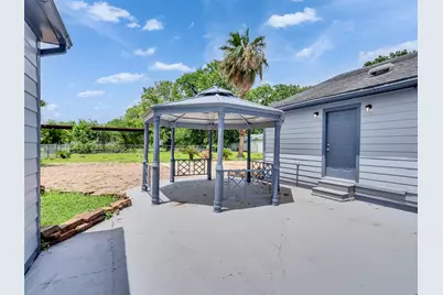 2000 Bob Smith Road, Baytown, TX 77521 - Photo 19
